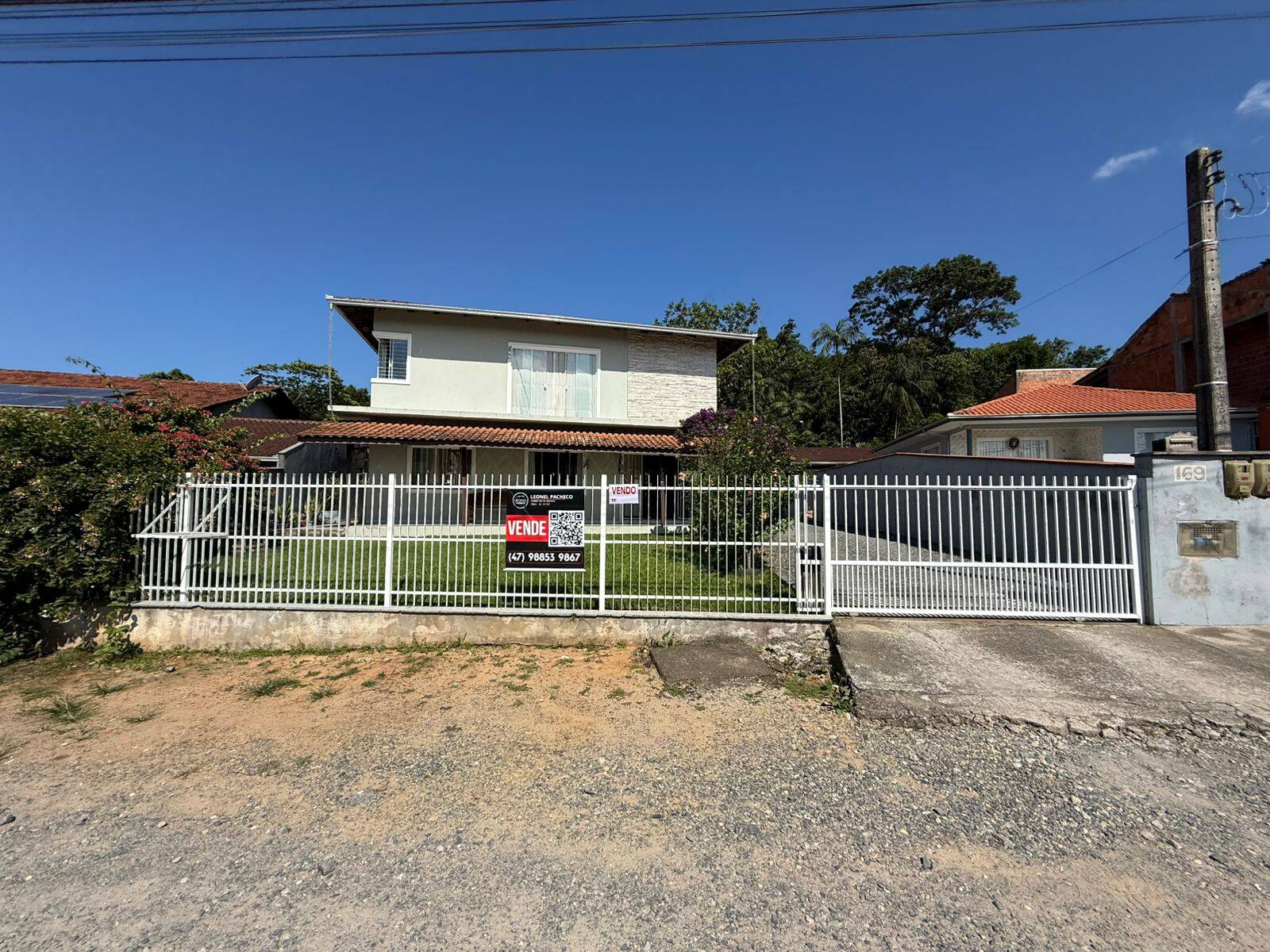 #51 - Sobrado para Venda em Joinville - SC