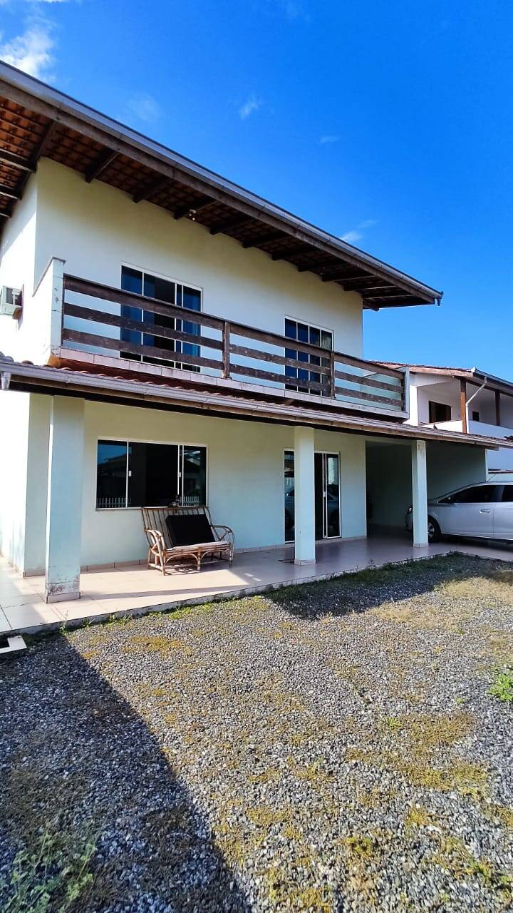 #36 - Sobrado para Venda em São Francisco do Sul - SC