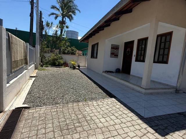 #49 - Casa para Venda em Joinville - SC