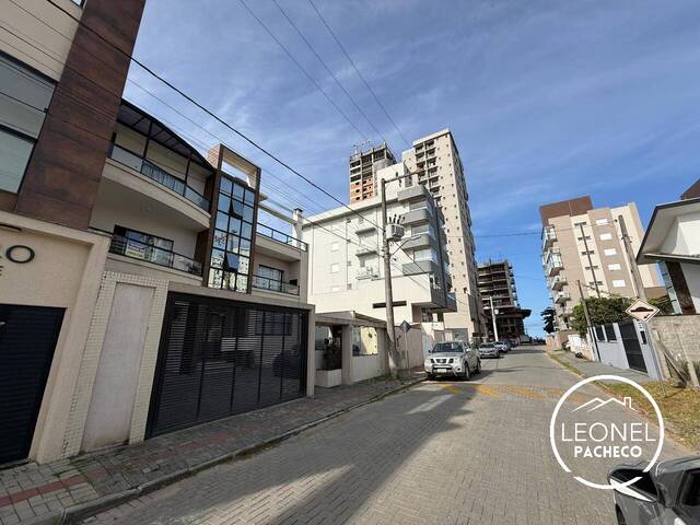 #52 - Apartamento para Venda em Balneário Piçarras - SC